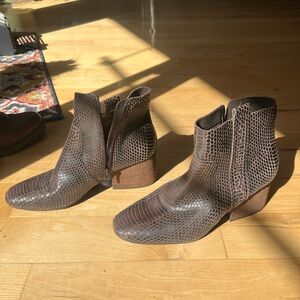 Brown Corduroy Boots